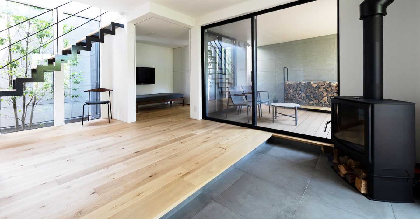 薪ストーブがある玄関・土間